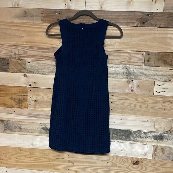 Banana Republic size 00 Petite Navy Blue Sleeveless Lightweight Crewneck Dress - Picture 8 of 8